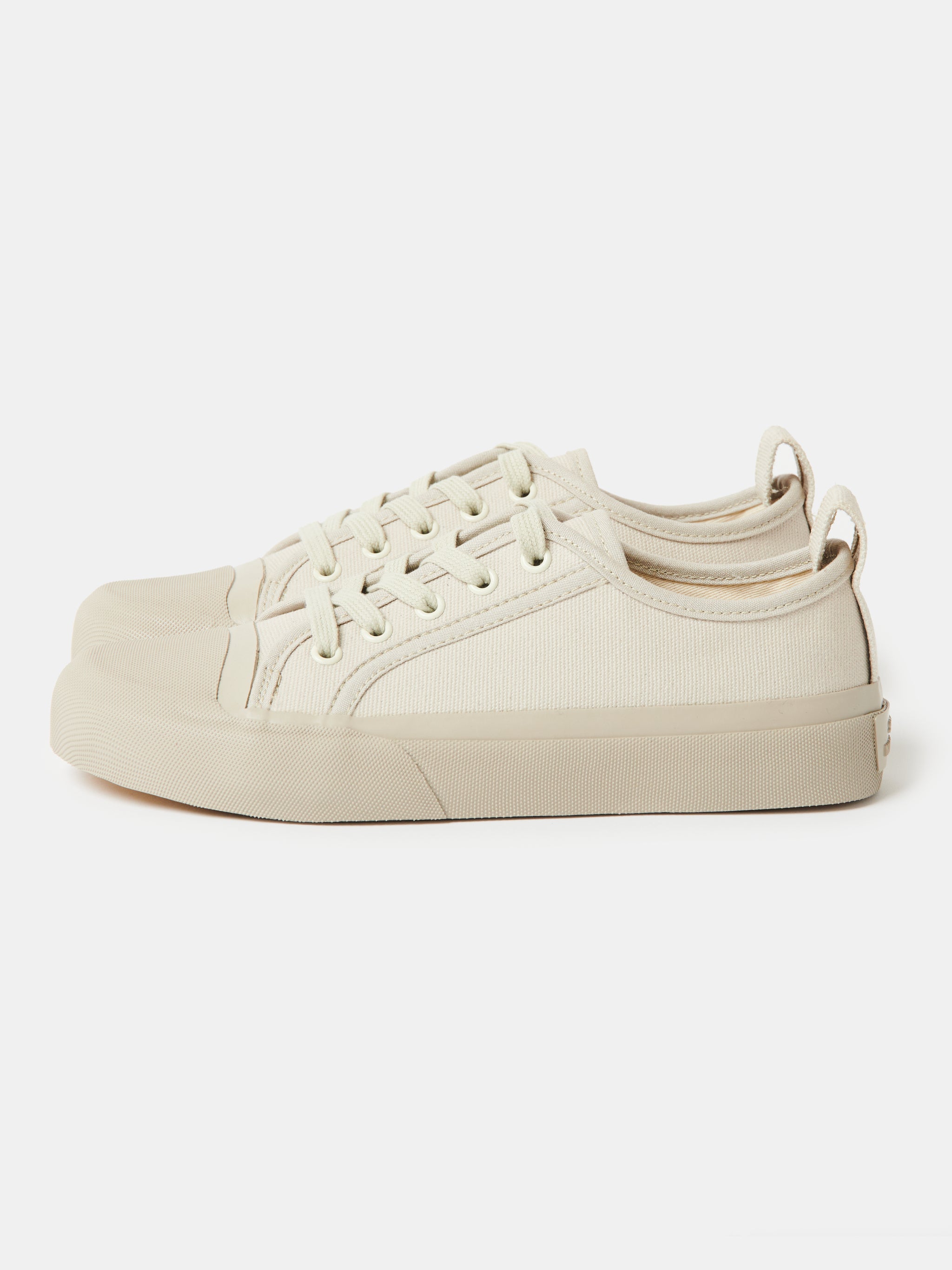 Byrd Canvas Shoe in Cream