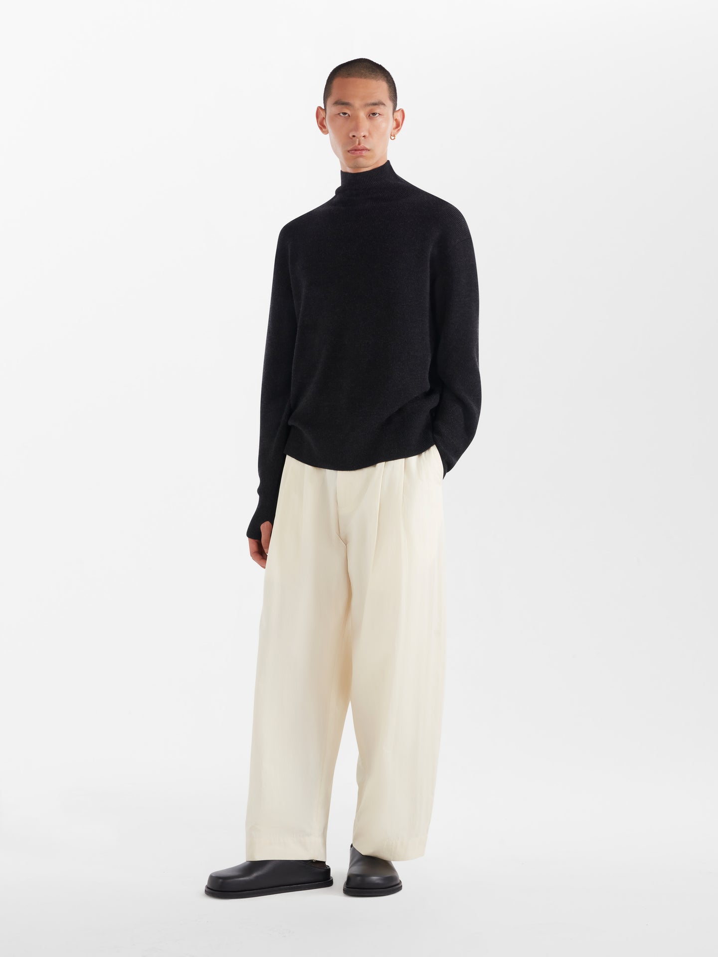 Carey Knit in Coal