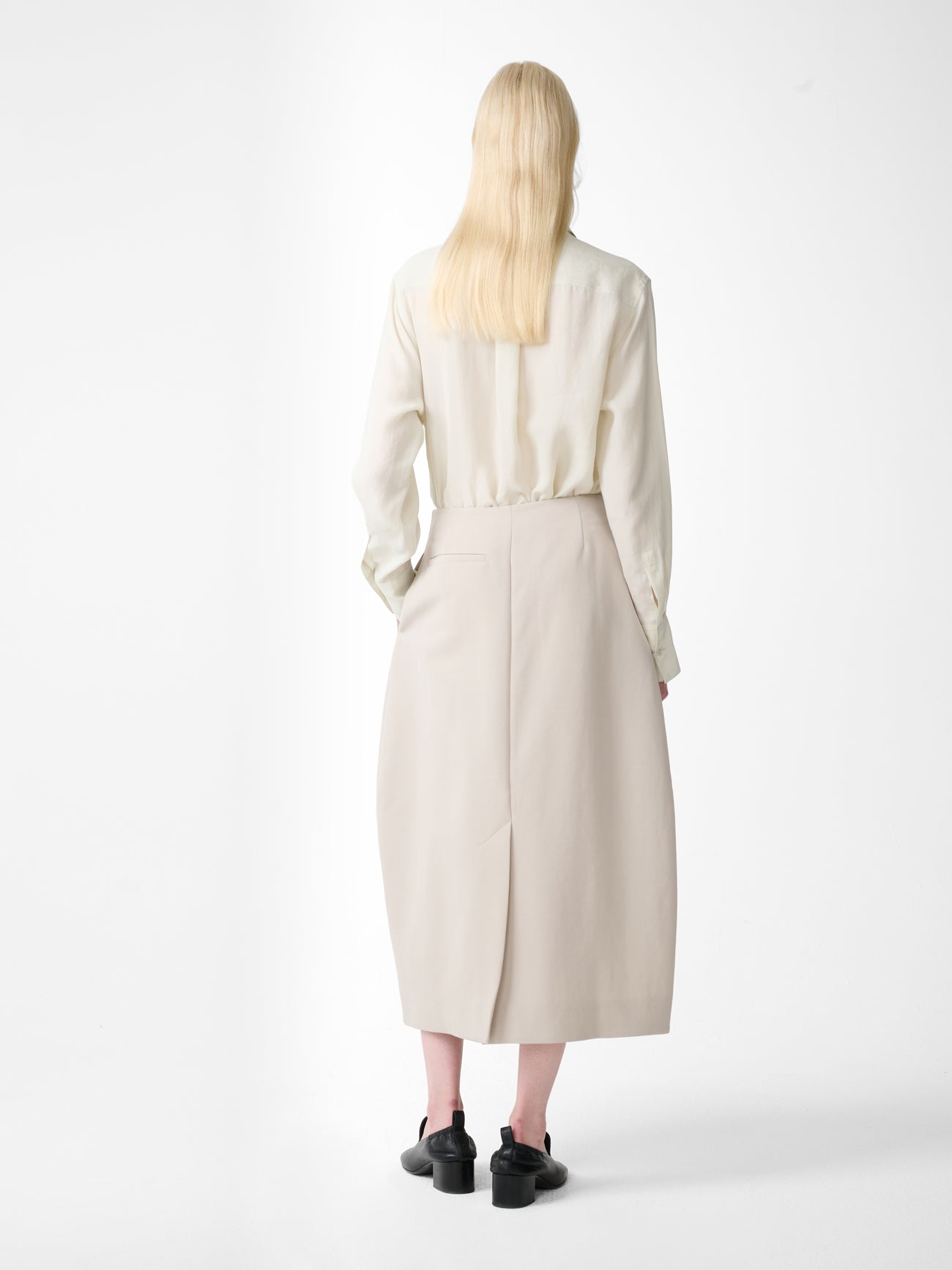 Carson Wool Skirt in Putty