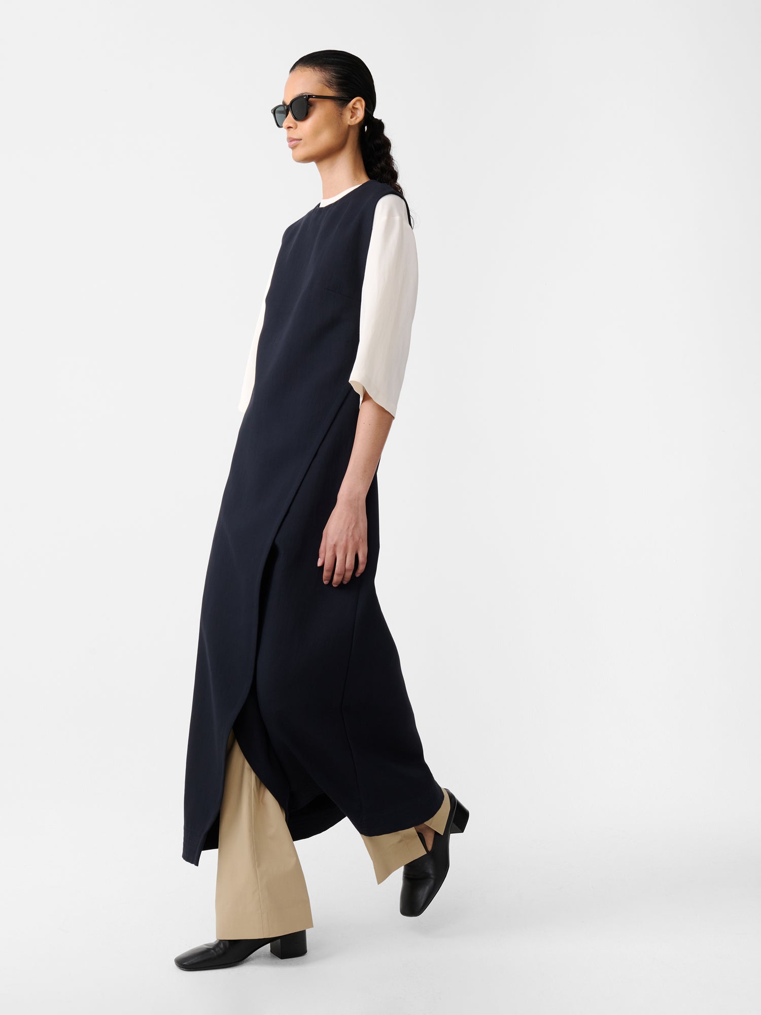 WOMEN'S DRESSES & SKIRTS