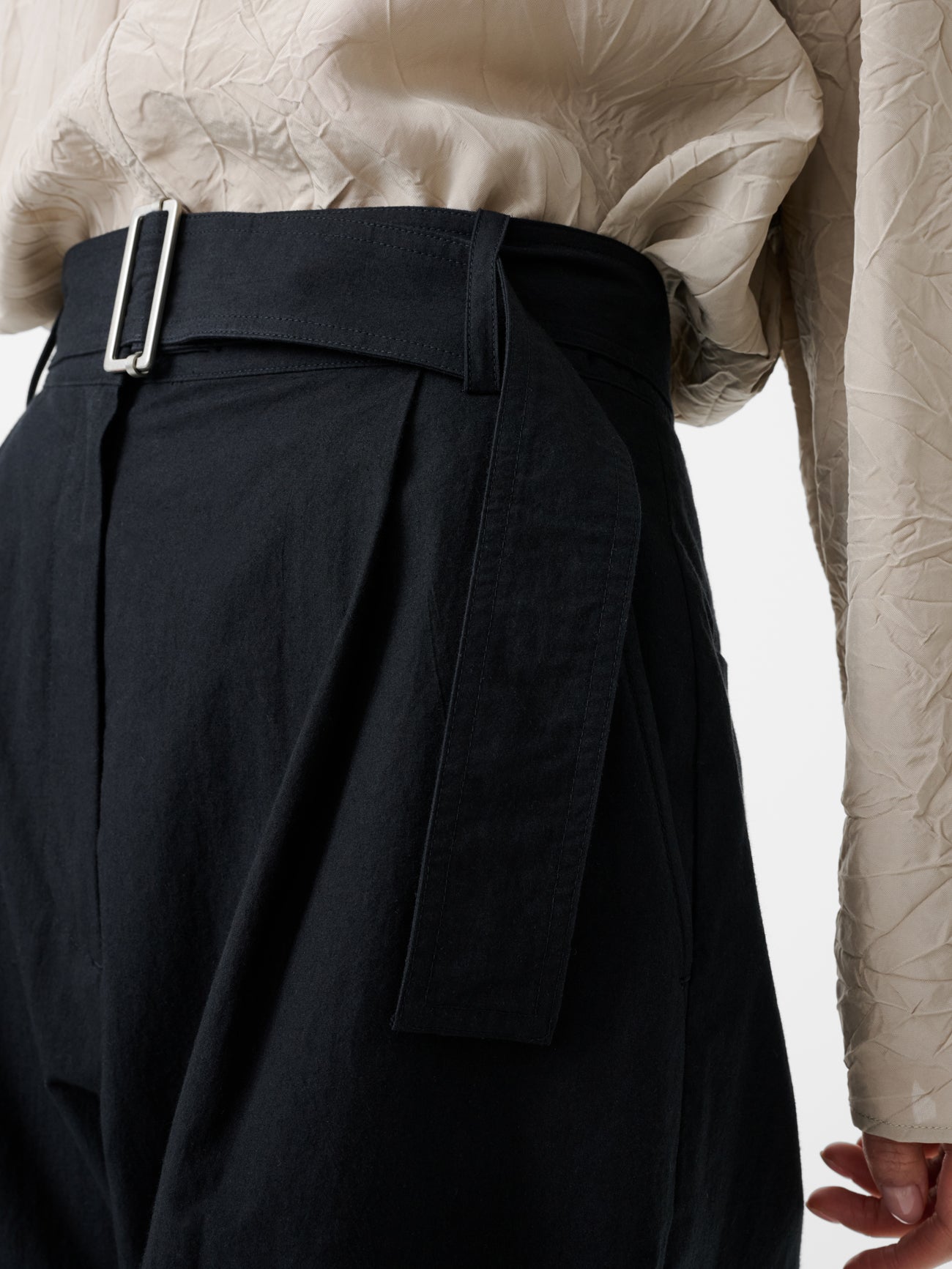 Creon Short in Black - Studio Nicholson