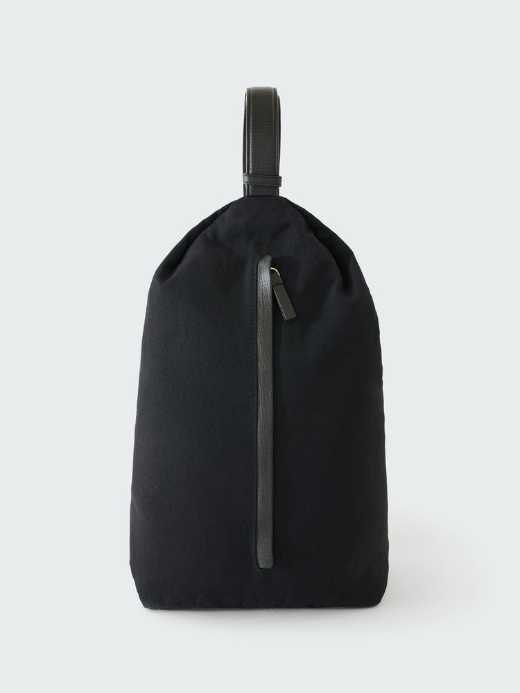 Cross Duffle Bag in Black