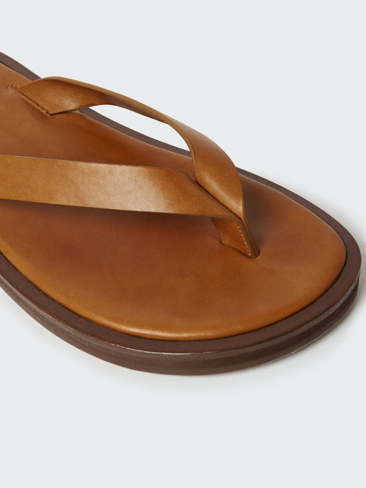 Women's Curren Leather Sandal in Sand