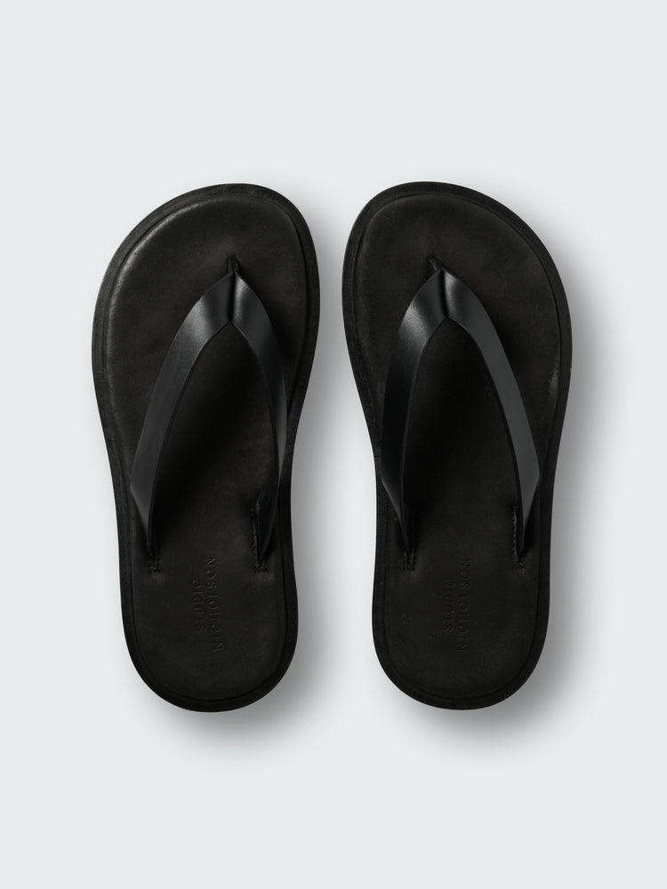 Women's Curren Leather Sandal in Black