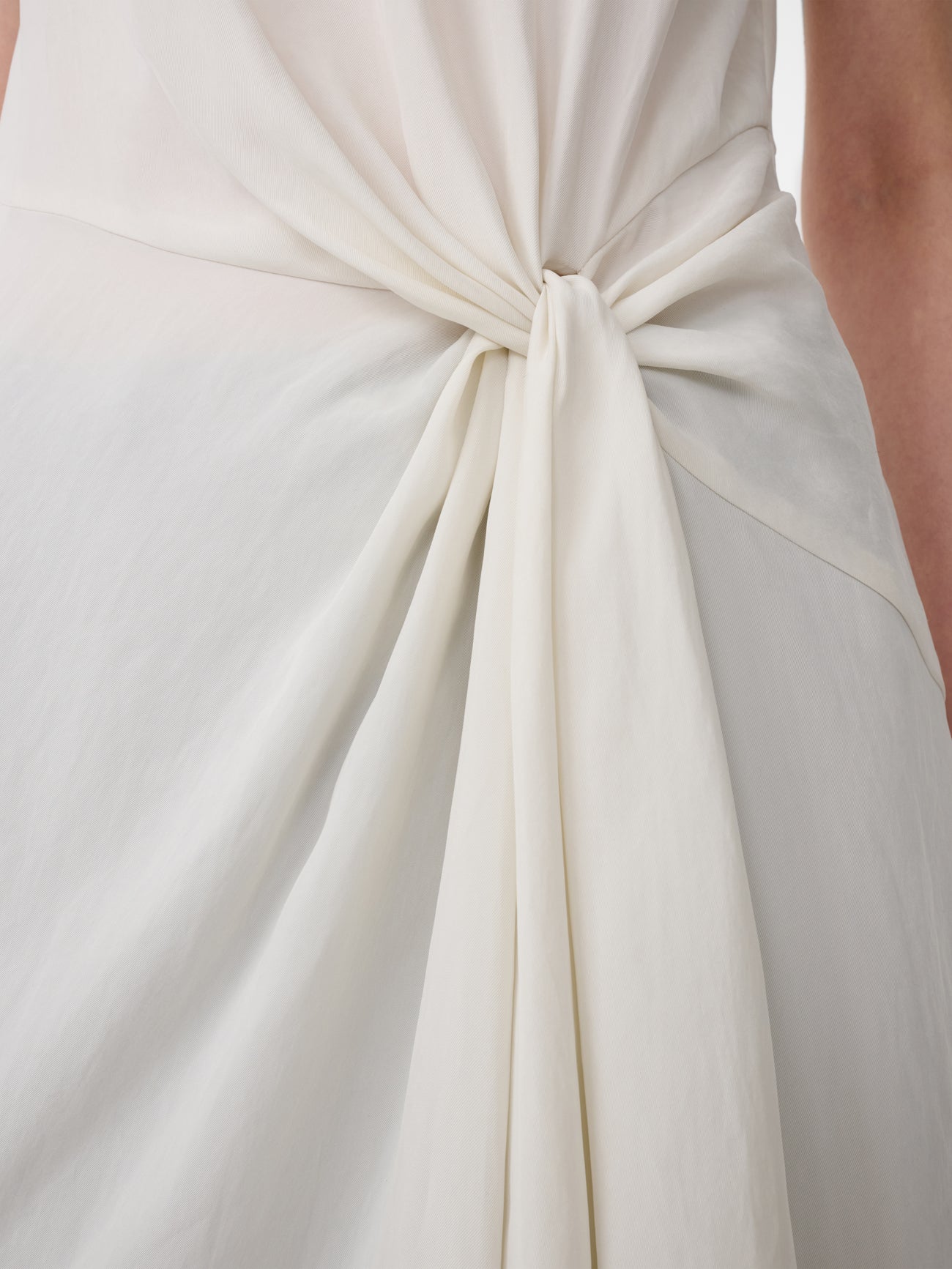 Delph Dress in Dove