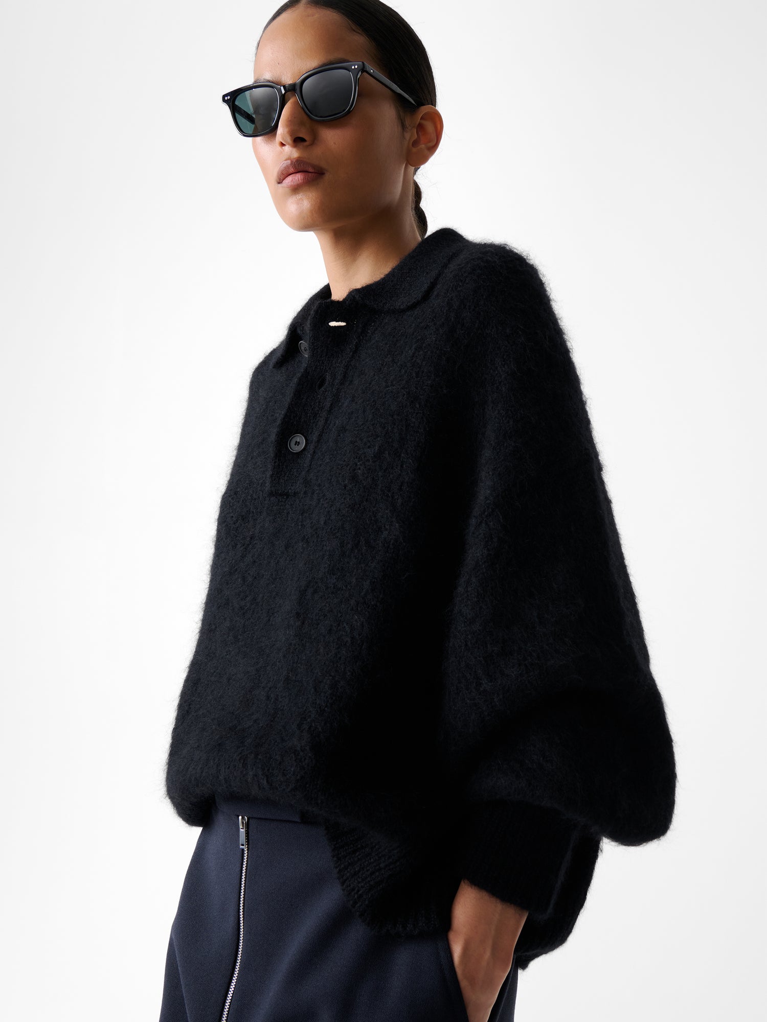WOMEN'S KNITWEAR