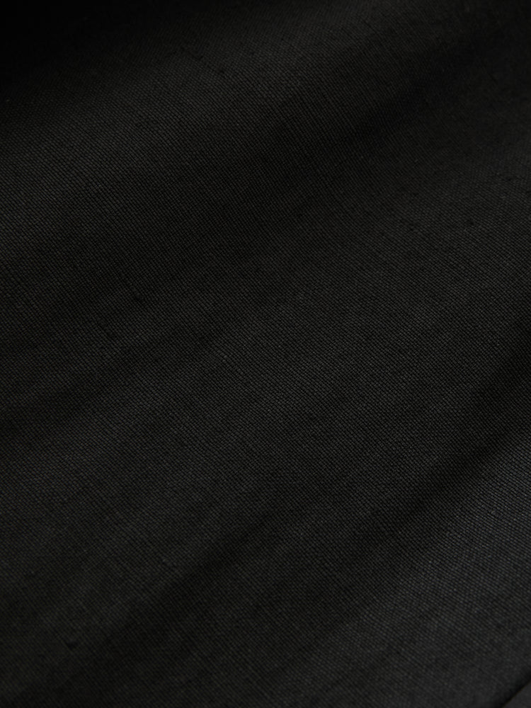 Fowld Linen Short in Black