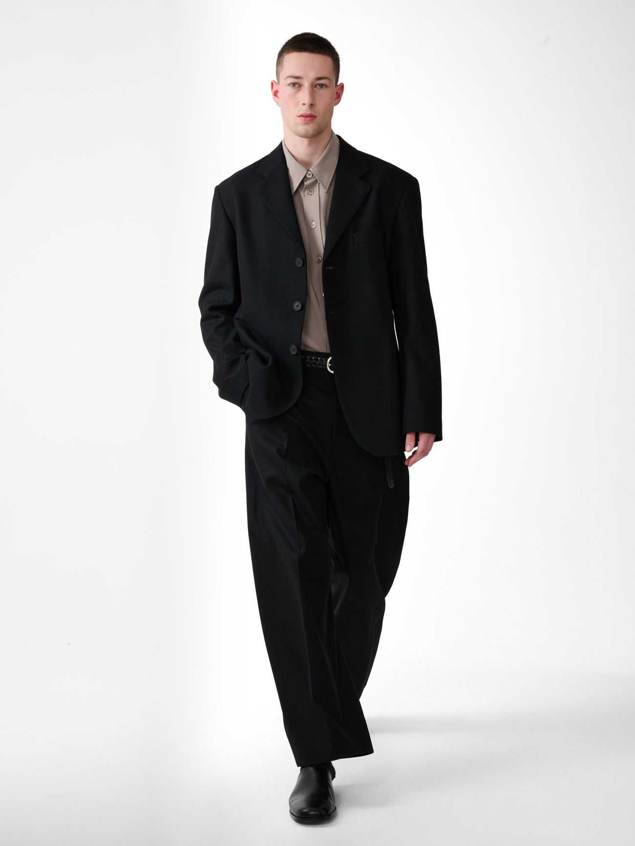 Fume Tailored Pant in Black