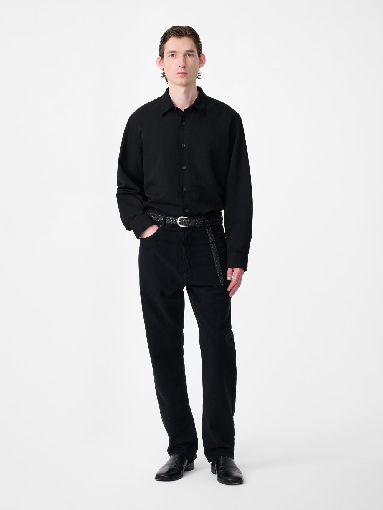 Hithe Linen Shirt in Black