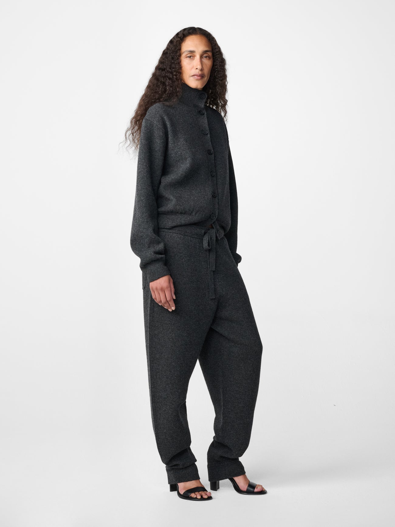 Karlin Drawstring Pant in Charcoal