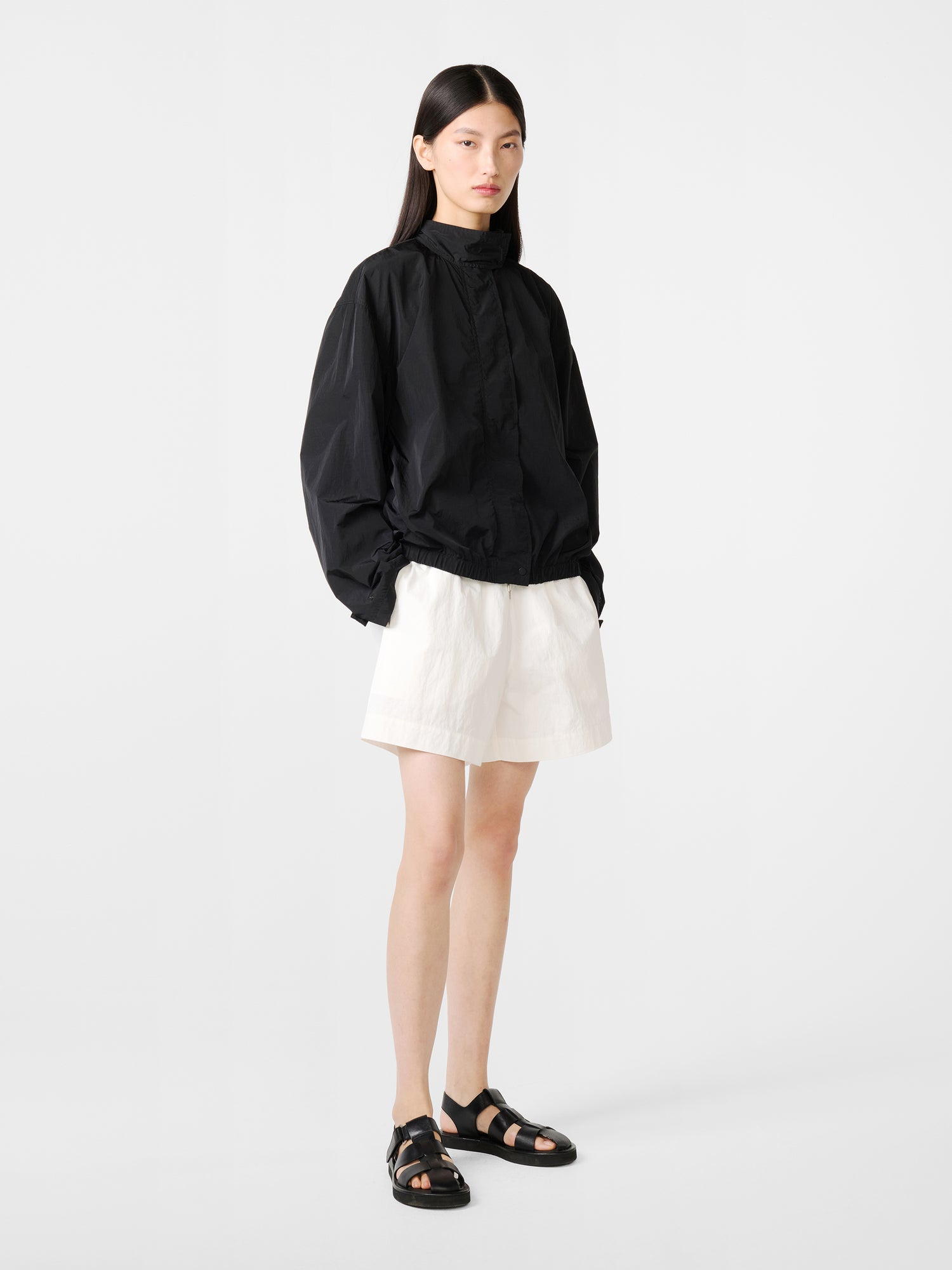WOMEN'S SHORTS