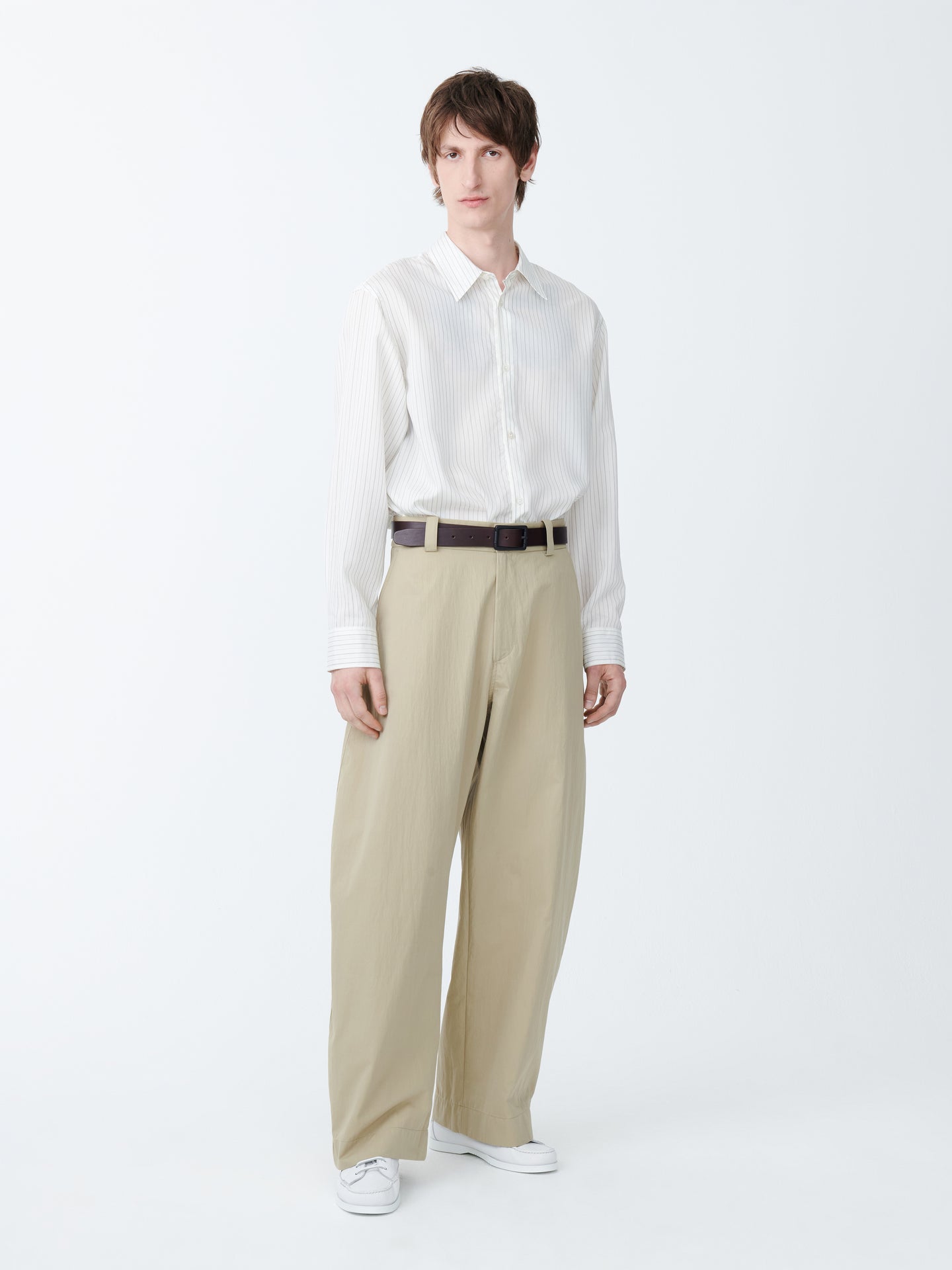 Levy Sporty Cotton Pant in Sand