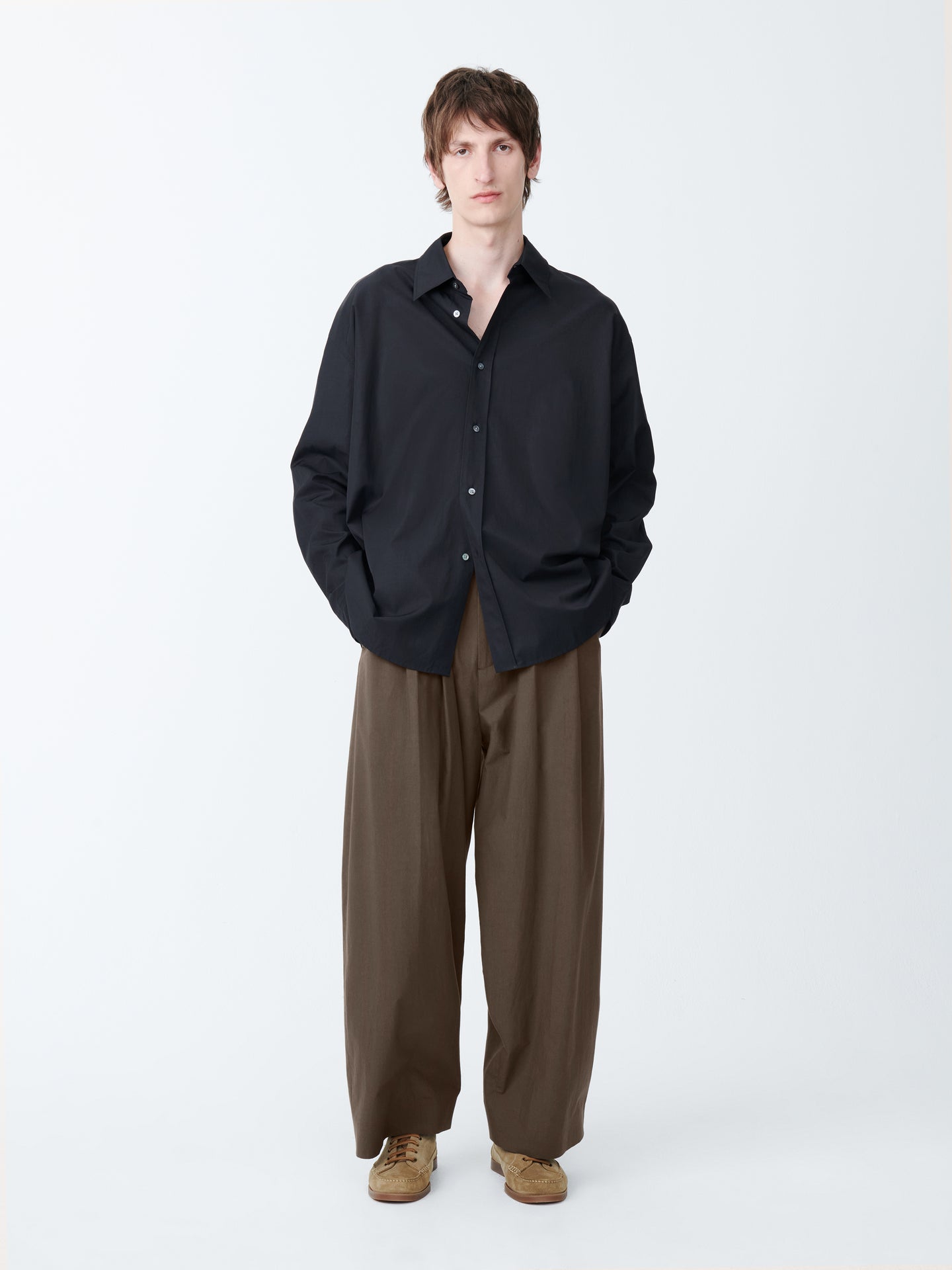 Line Pant in Bark