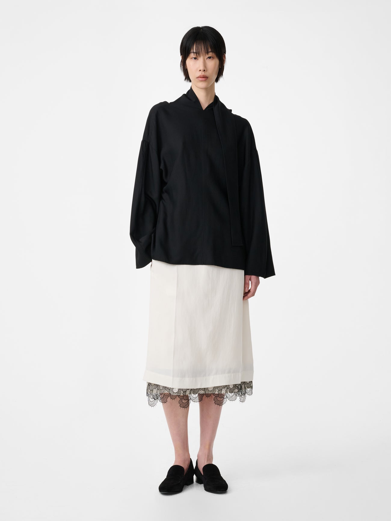 Loti Top in Black