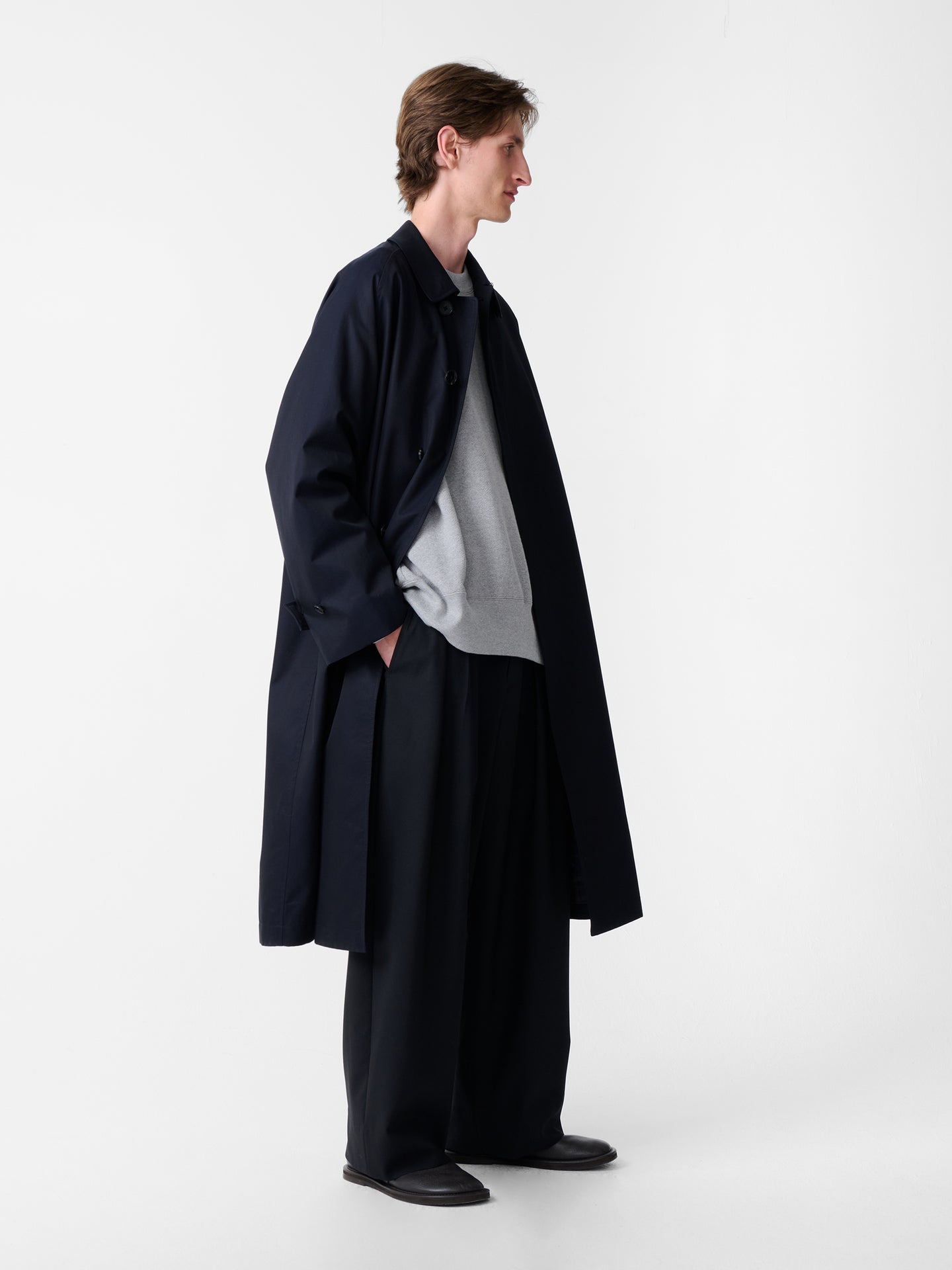 SN X BEAMS PLUS Peter Coat in Darkest Navy