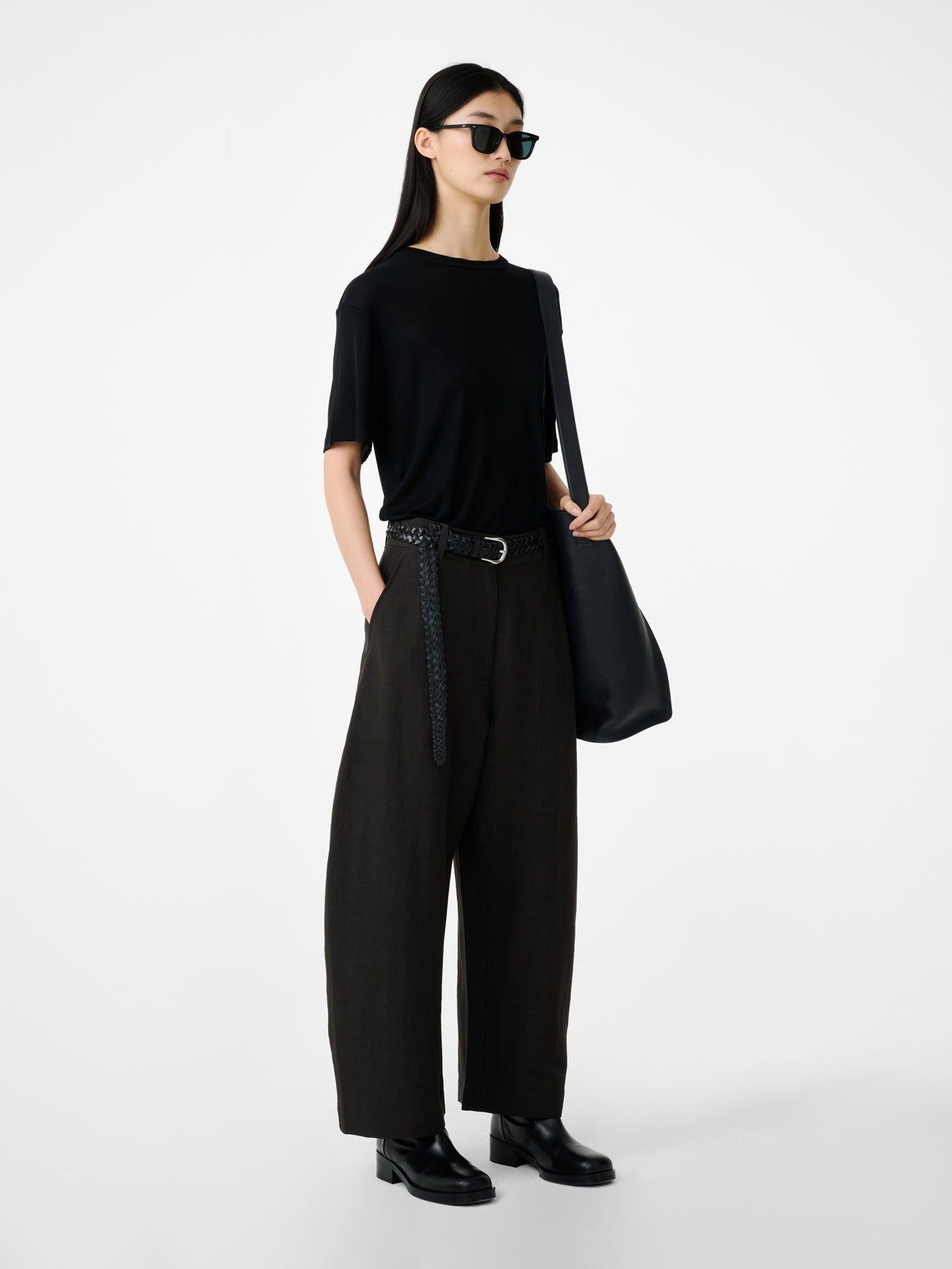 Rond T-Shirt in Black - Studio Nicholson