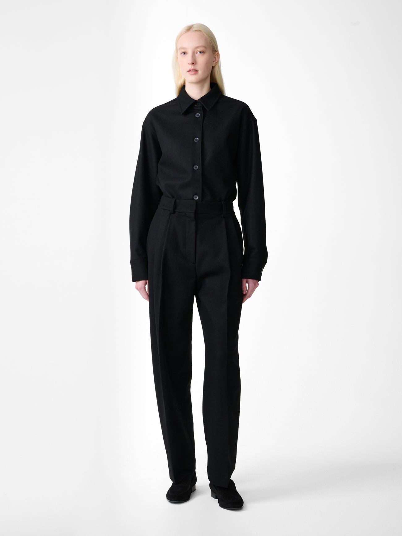 Sperro Wool Tailored Pant in Black