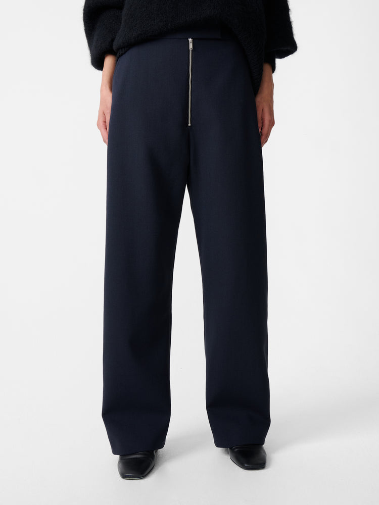 Trouvi Pant in Darkest Navy