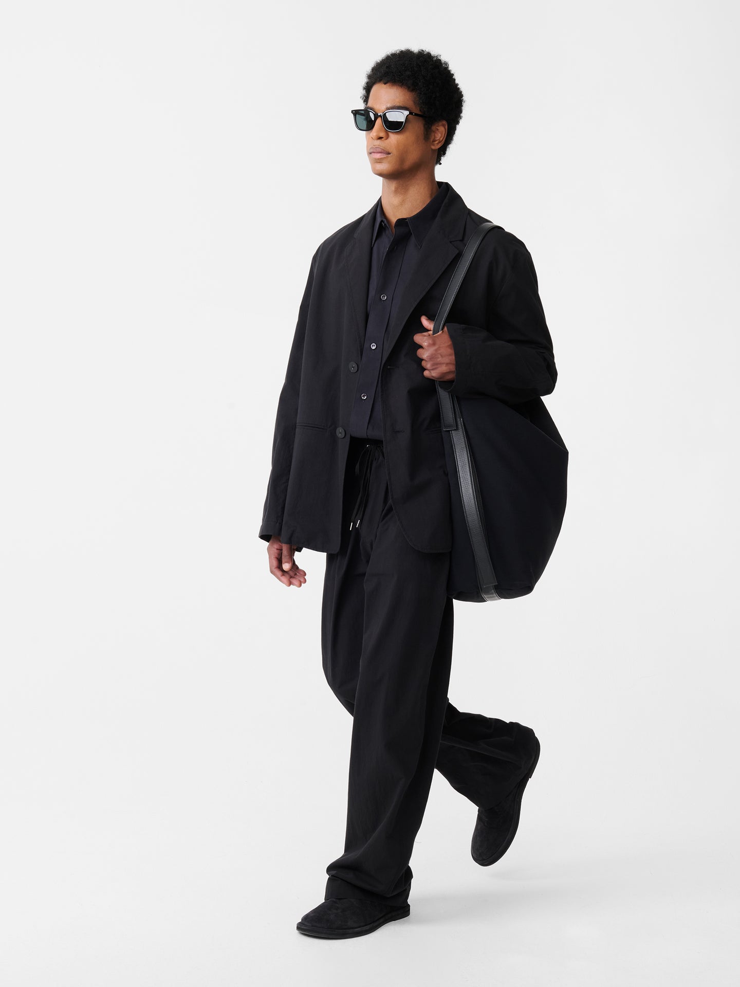 Trow Pant in Black