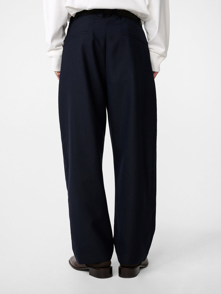 Tuck Heritage Wool Pant in Darkest Navy