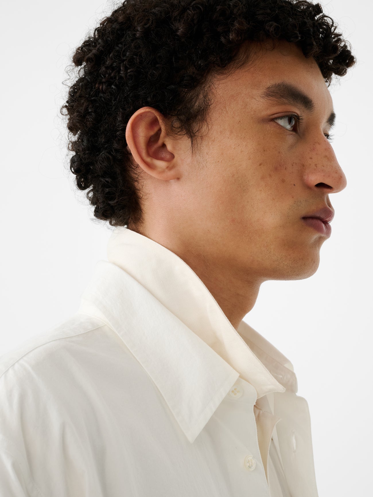 View Shirt in Optic White - Studio Nicholson